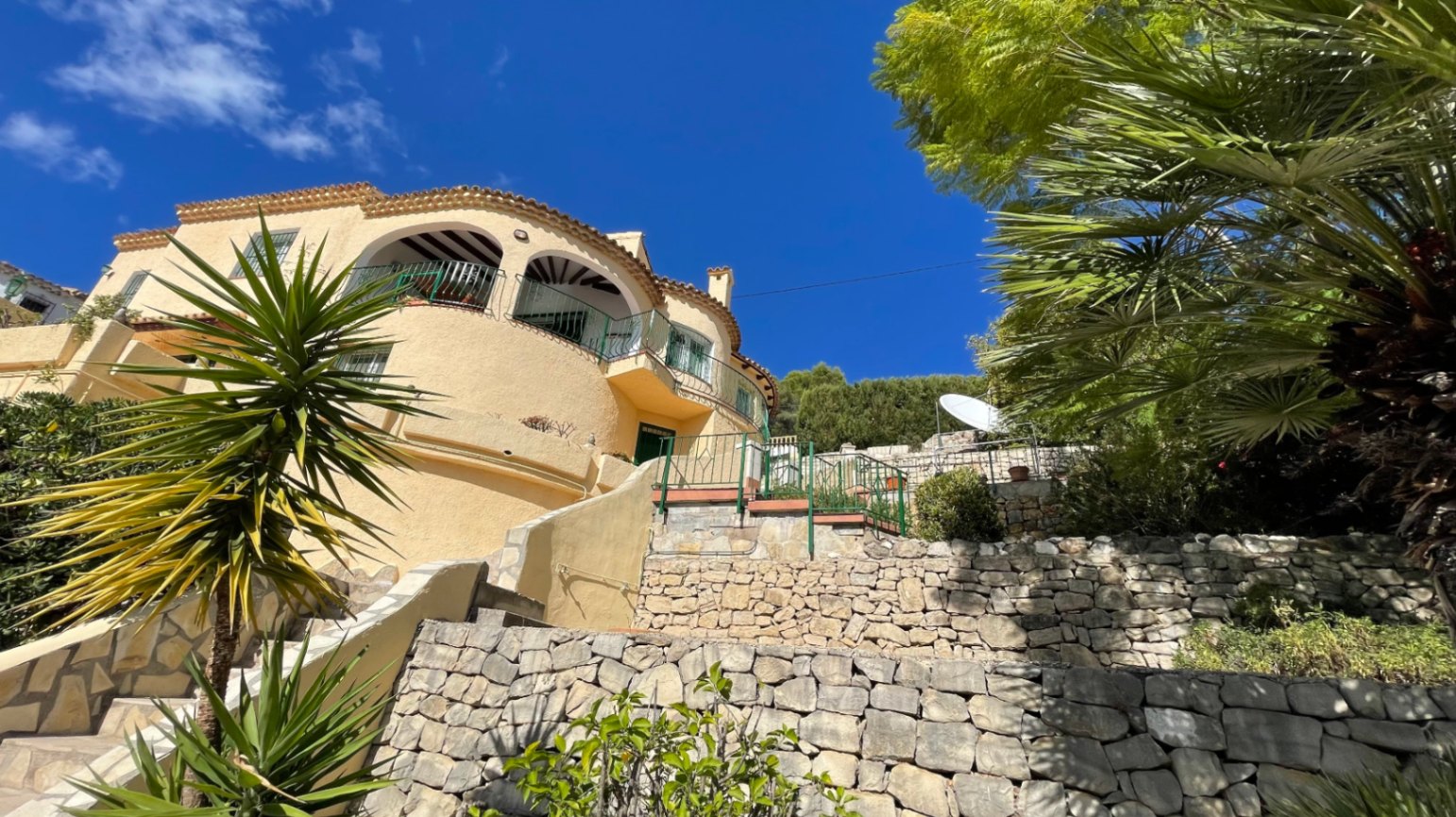 Villa for sale in Alcalali: Stunning views