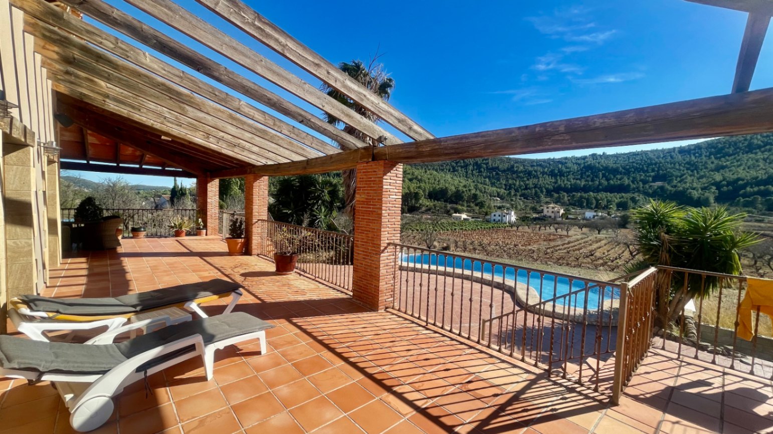 Finca with commercial license for disabled holiday retreat